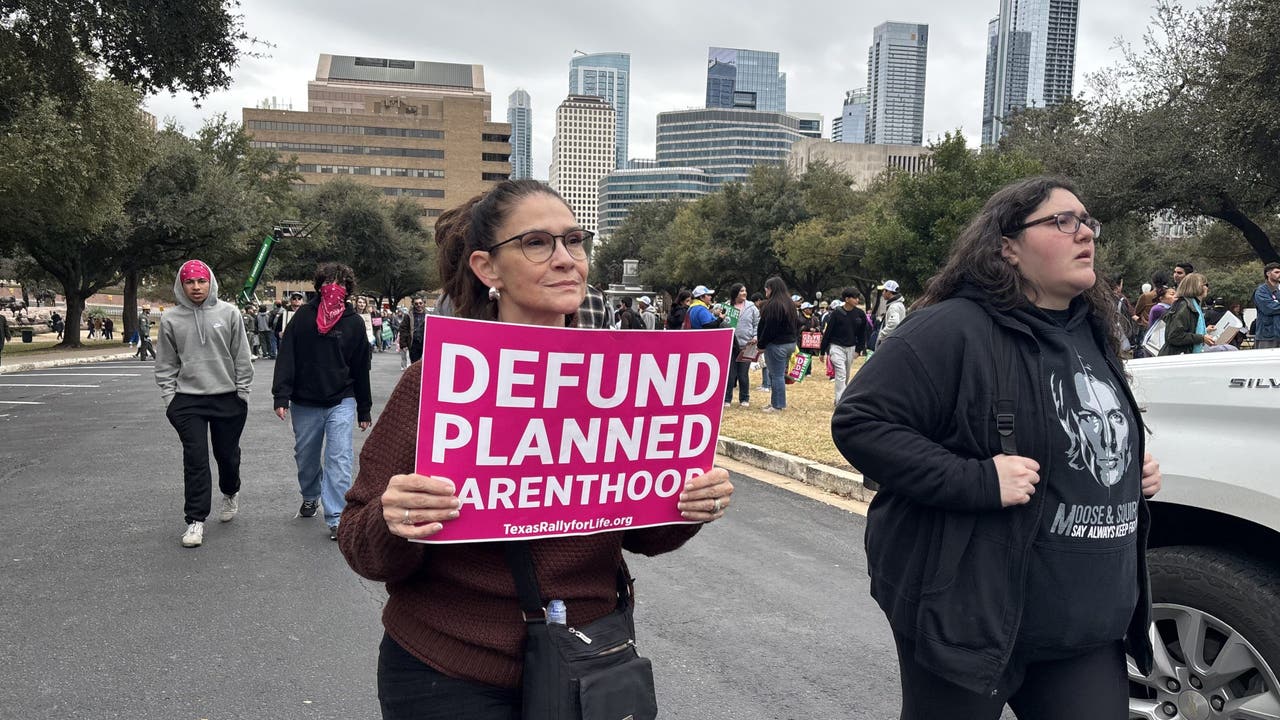 Thousands gather for annual Texas Rally for Life at Austin Capitol