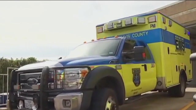 Child dead, 3 others injured after car crash in SE Austin