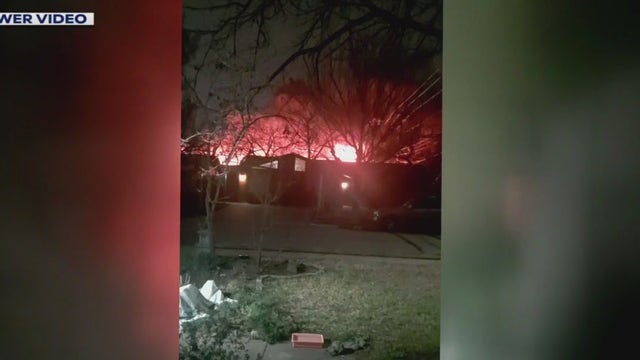 Hundreds without power for hours as AFD crews battle warehouse fire overnight