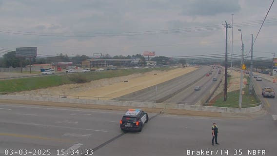 All SB I-35 lanes reopen at Braker Lane after semi-truck crashes into bridge