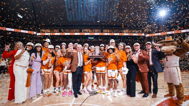 No. 1 Texas wins share of SEC regular-season title with 72-46 win over Florida