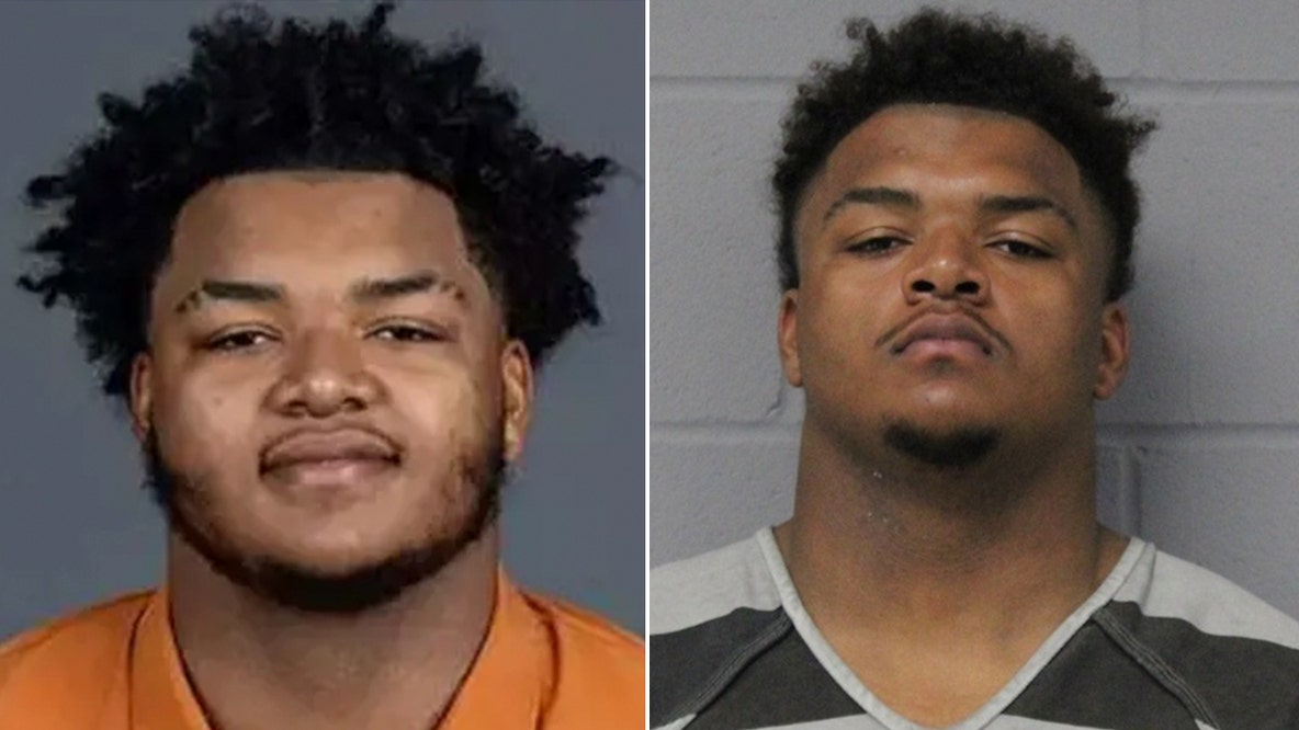 Texas OL Nick Brooks was headed to strip club to meet recruits when he was arrested for DWI, docs show