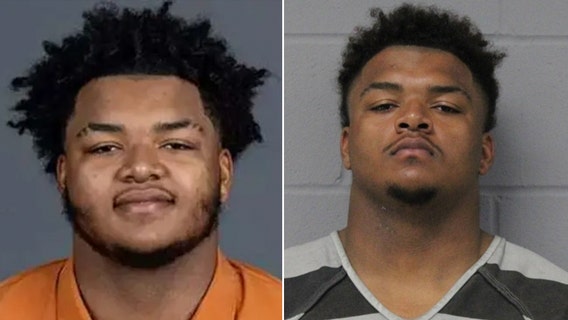 Texas OL Nick Brooks was headed to strip club to meet recruits when he was arrested for DWI, docs show