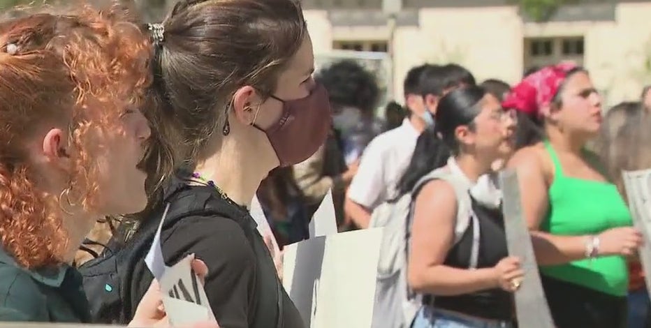 UT students protest mass deportations, call for university to protect immigrant students
