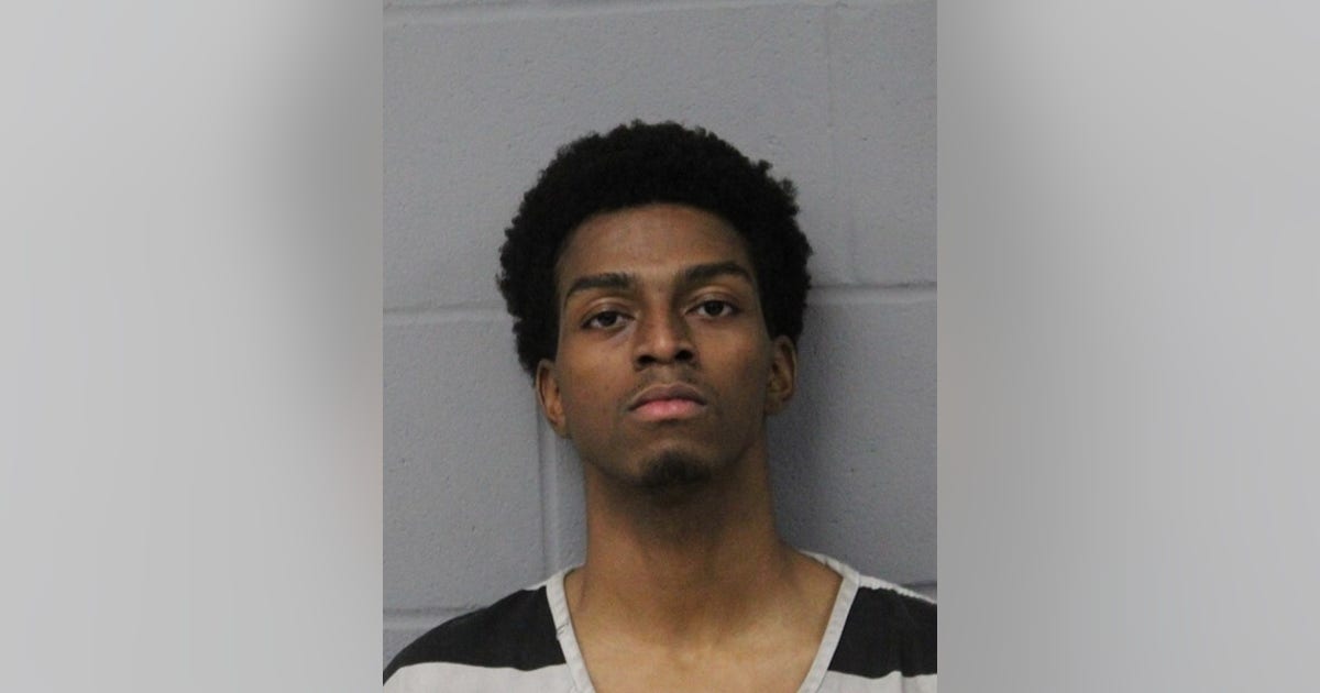 Austin PD arrests man in deadly East Austin double shooting | FOX 7 Austin
