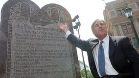 Groups prepared to sue Texas over bill requiring Ten Commandments in public schools