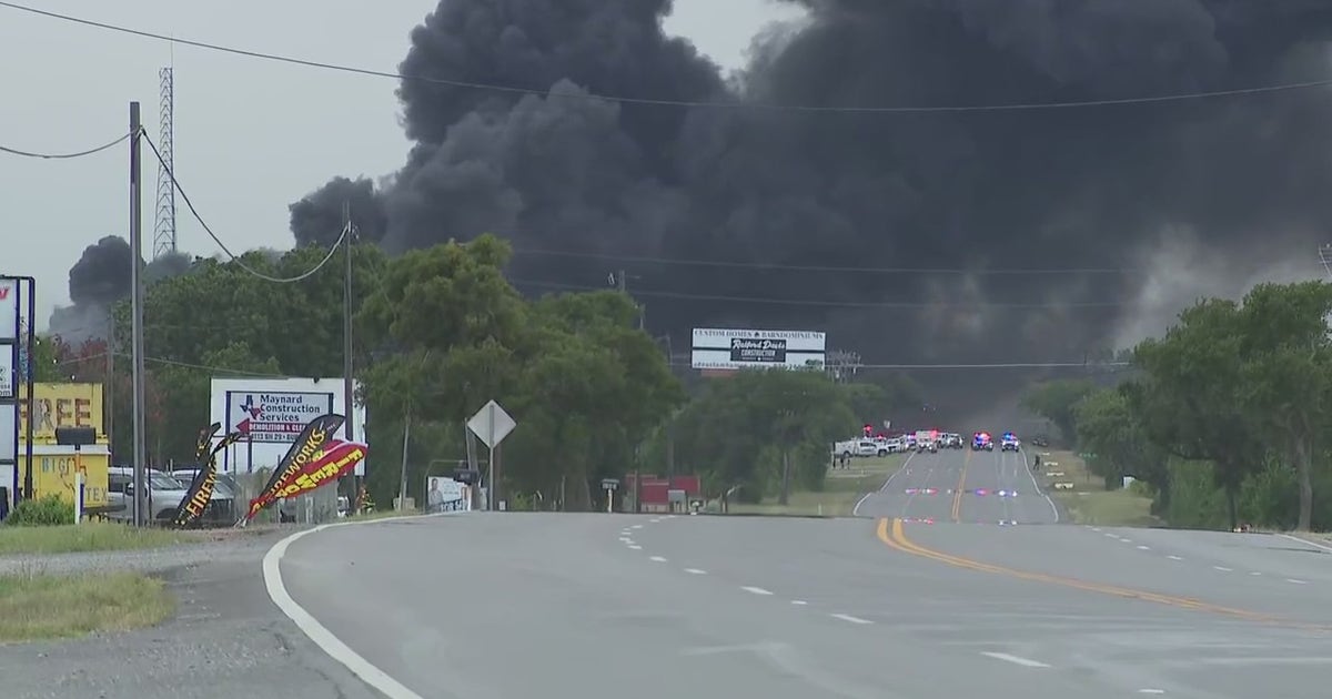 Firefighters battle large fire in Burnet County | FOX 7 Austin