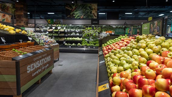 Gov. Abbott slashes summer lunch program for low-income children from state budget