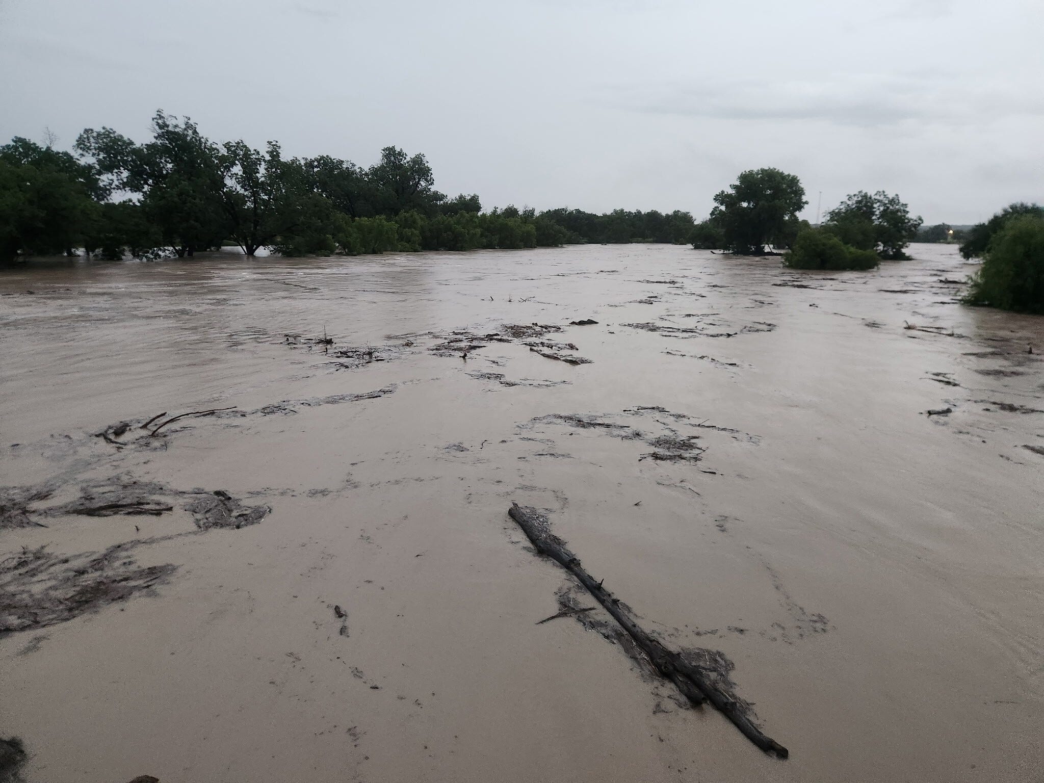 Flash Flood Warnings issued in Central Texas, several ground search operations suspended