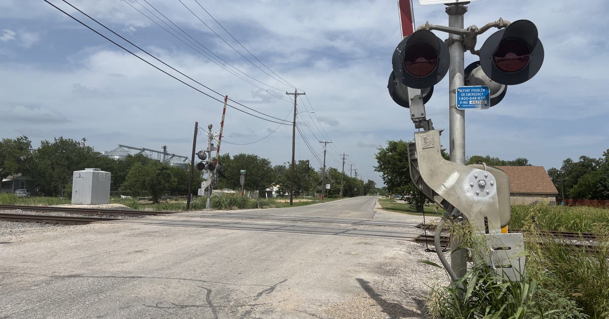 Taylor Rd Sign Taylor residents worry railroad near E. MLK Jr. Street is long overdue ...