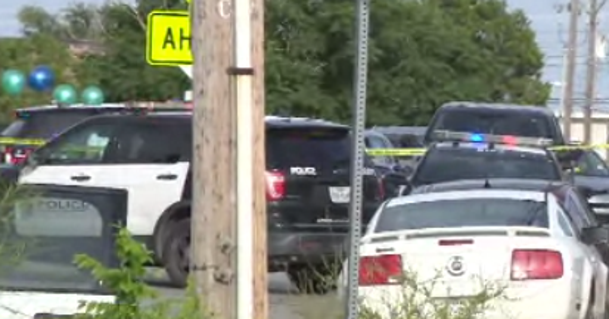 1 dead, 1 other person taken to hospital in North Austin: APD | FOX 7 ...