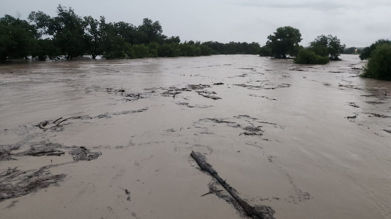 Flash Flood Warnings issued in Central Texas, ground search operations suspended
