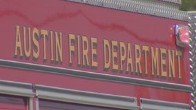 Austin firefighters union rallies against budget proposal to have 3-person crews instead of 4