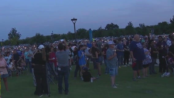 Candlelight vigil in Leander to honor flood victims