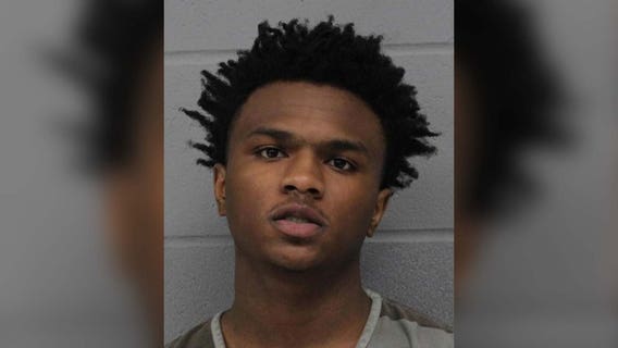 Teen arrested for shooting 4 people at 6th Street bar: APD