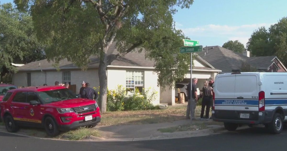Austin house fire kills 1 person, seriously injures another | FOX 7 Austin