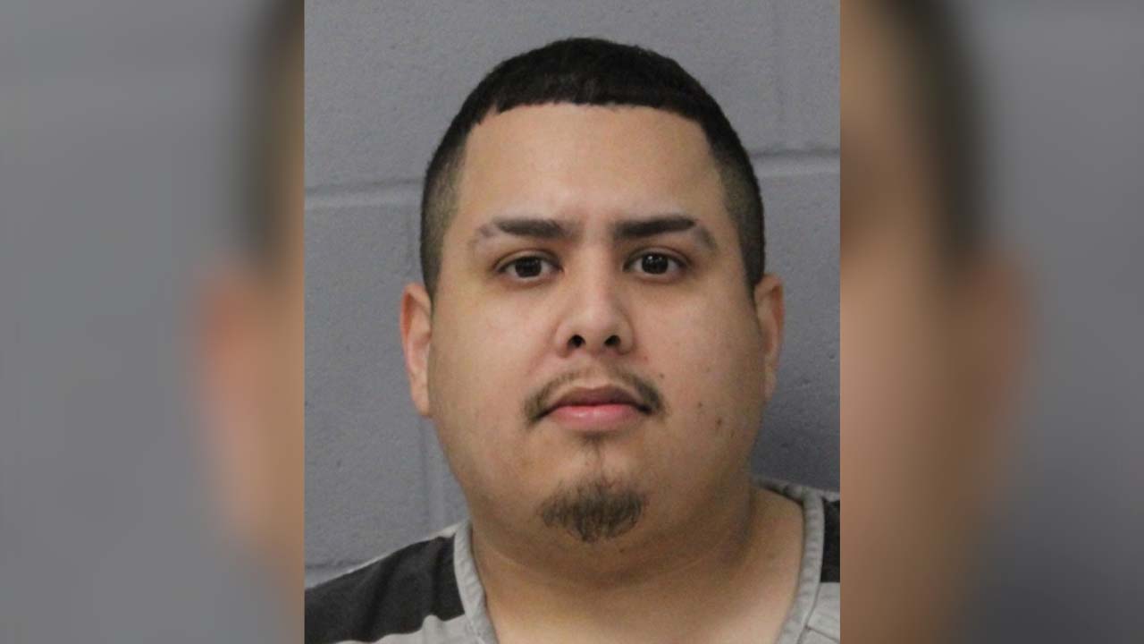 Police Arrest Fentanyl Distributors Seizing Pounds, Thousands Pills in Virginia, Texas