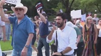 Texas redistricting: Rep. Casar holds protest outside Governor's Mansion