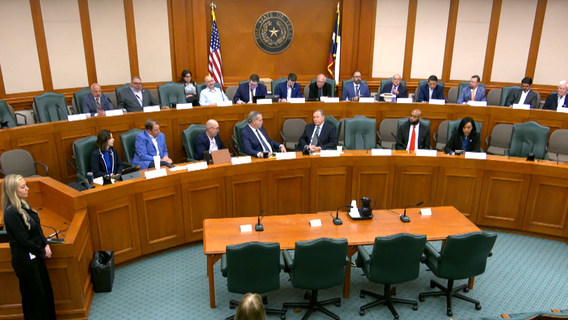 Texas House committee advances redrawn congressional map