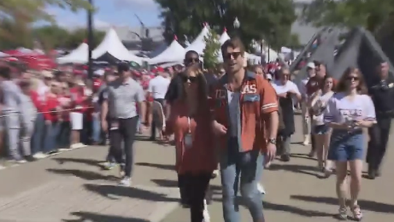 Texas vs Ohio State: Fans fill Ohio Stadium for season opener