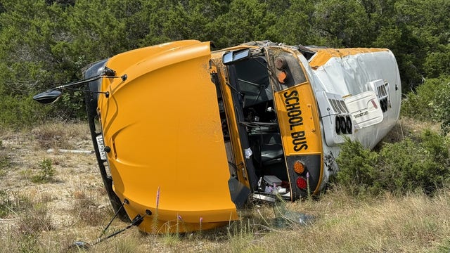 NTSB urging Texas schools to make sure children wear seat belts on school buses: report