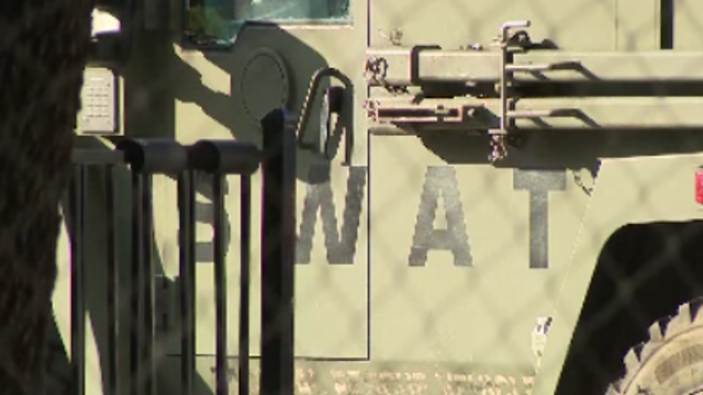 Barricaded subject in custody in South Austin: APD