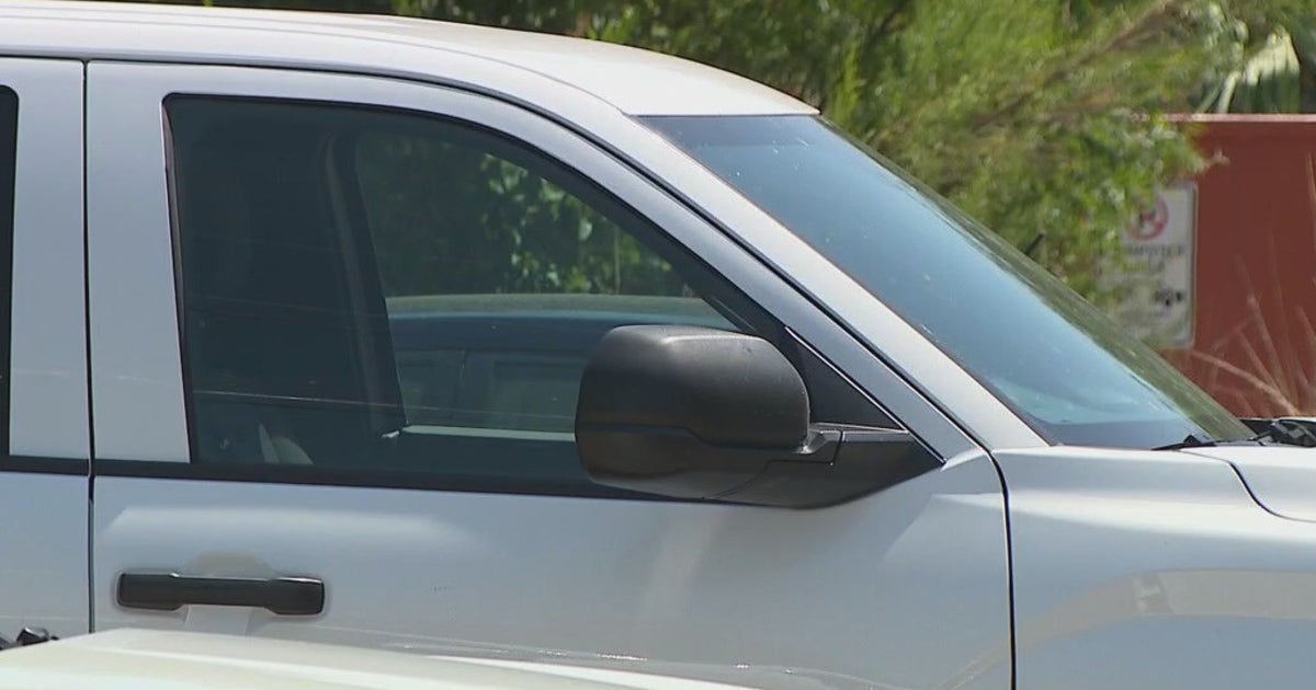 Austin police looking for 7 suspects in connection to car burglaries at ...