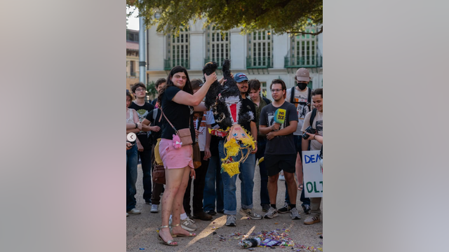 Lawmakers call for UT group's ban over controversial Trump piñata post