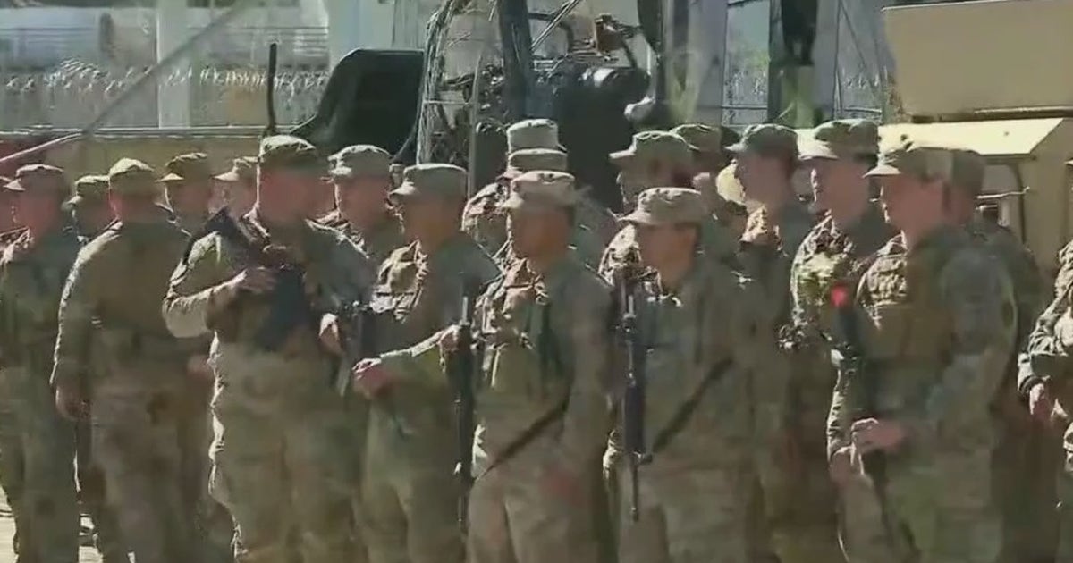 Texas National Guard troops deployed to Illinois, Oregon; Abbott ...
