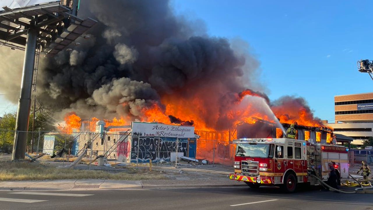 Massive Fire Burns Abandoned Motel Restaurant Near I-35 Austin One Firefighter Injured