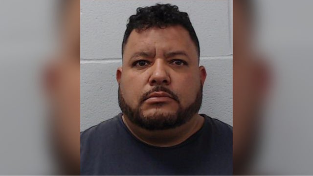 Man facing 30 sexual assault warrants back in Hays County after fleeing to Canada while on bond