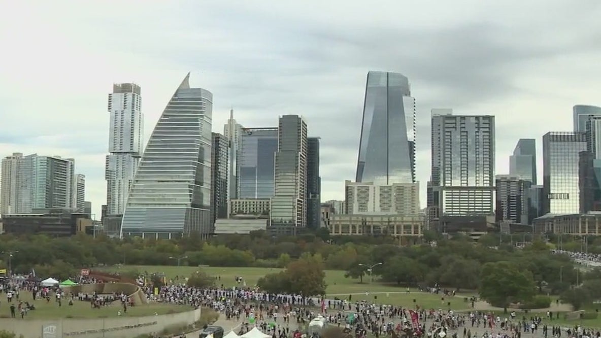 Austin Turkey Trot: About 25K people participate