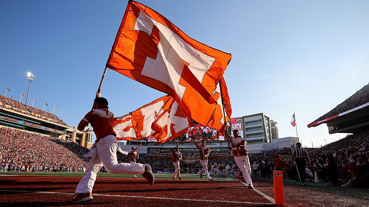 Texas vs Texas A&M: Fans ready for Lone Star Showdown