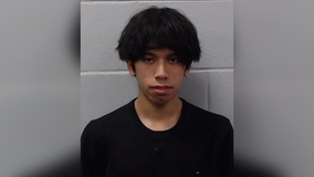 Man accused of sexually assaulting two juveniles; police say he met them through social media