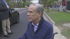 Gov. Abbott speaks on redistricting, CAIR lawsuit at Thanksgiving Meals on Wheels distribution