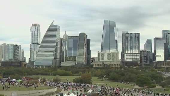 Austin Turkey Trot: About 25K people participate