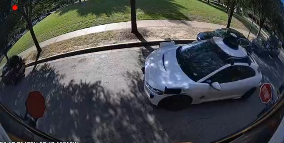 VIDEO: Austin ISD captures multiple school bus violations involving Waymo vehicles