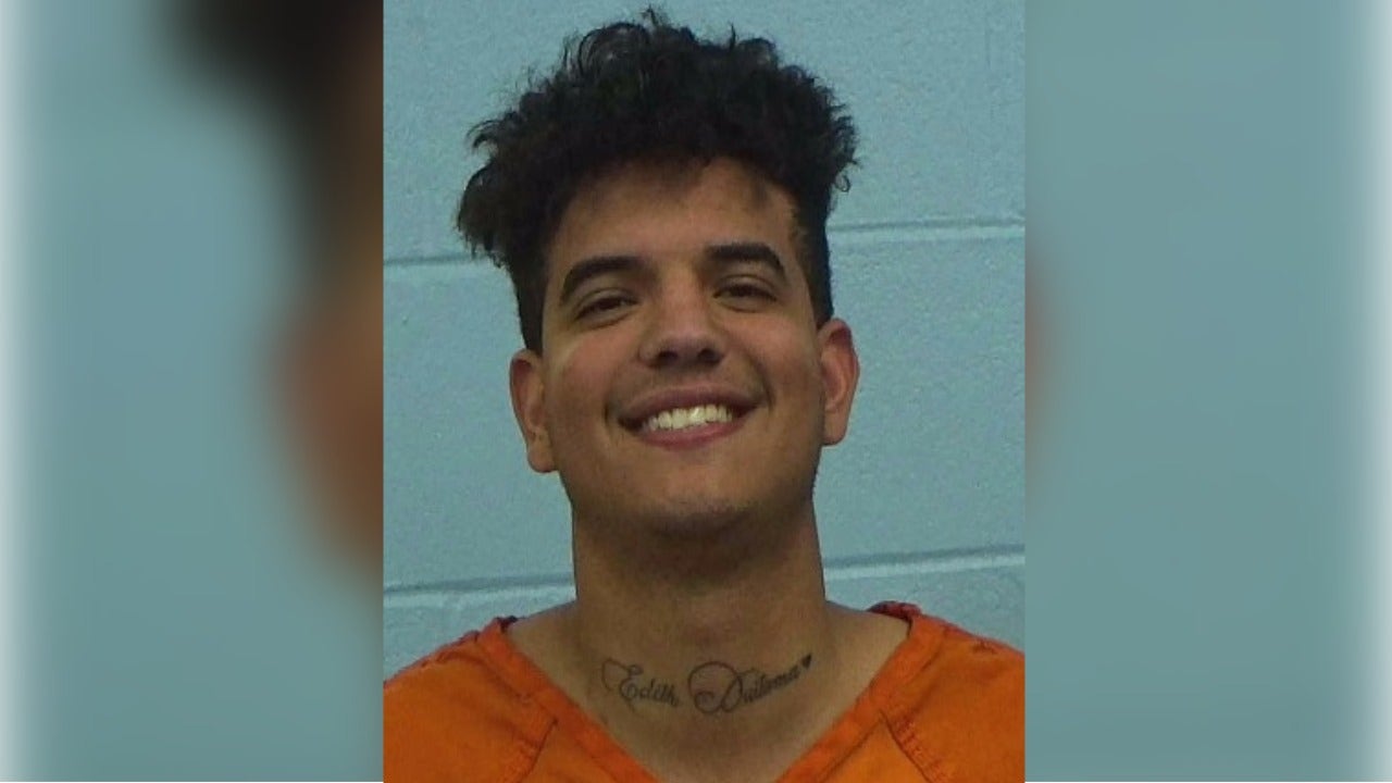Man with ICE detainer arrested after Wilco deputies witnessed gunfire through car sunroof