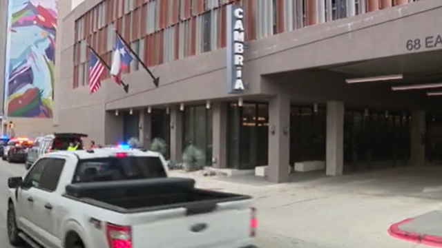 1 dead at Rainey Street-area hotel; police investigating