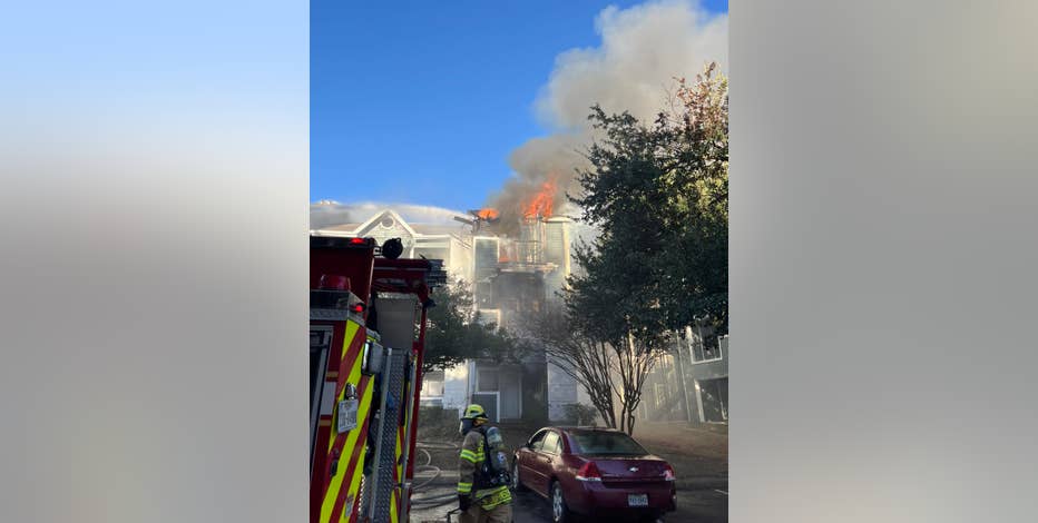 Firefighter injured when apartment collapses during Pflugerville blaze