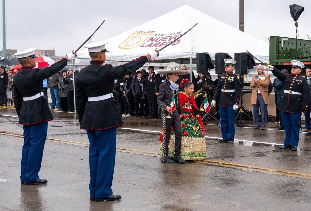 Juarez-Lincoln Bridge to close Saturday morning for annual Abrazo International Bridge Ceremony