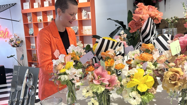 Austin florist manages busy Valentine's season in midst of cancer battle