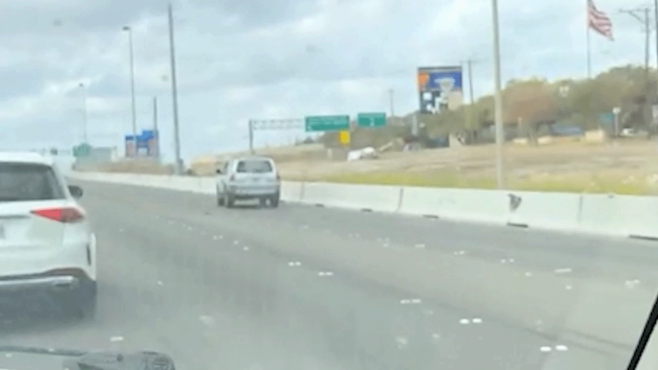 Texas couple uses vehicle to stop SUV after driver suffers medical emergency