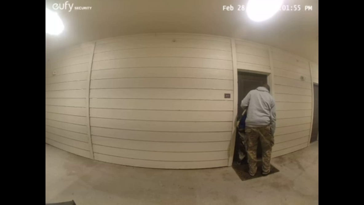 Austin 6th Street shooting: New video shows suspect leaving apartment