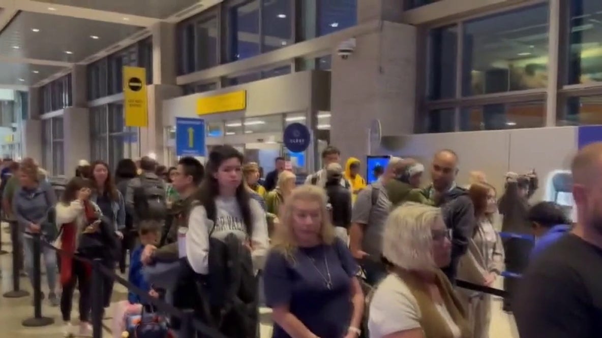 Long lines at Austin airport; officials urge travelers to arrive up to 3 hours early