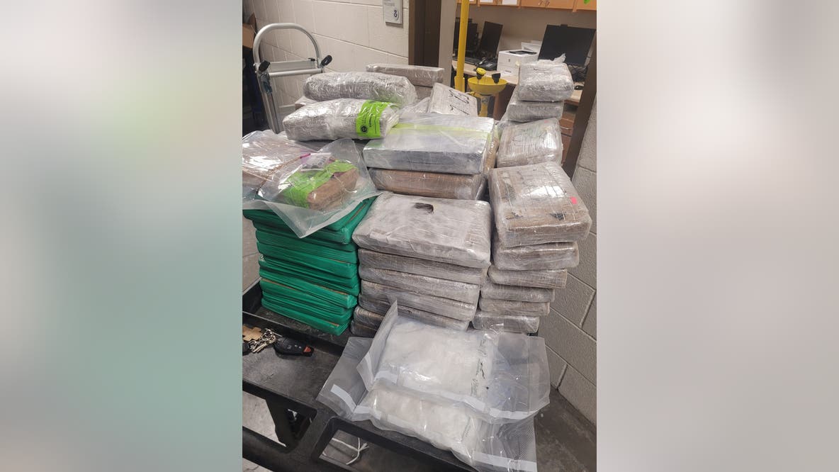 Federal agents seize over 300 pounds of drugs at Texas border