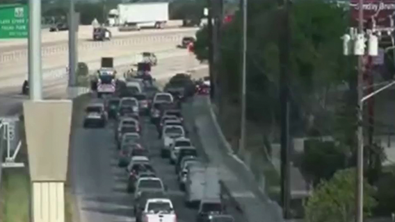 Pedestrian killed in crash on U.S. 183 in North Austin: APD