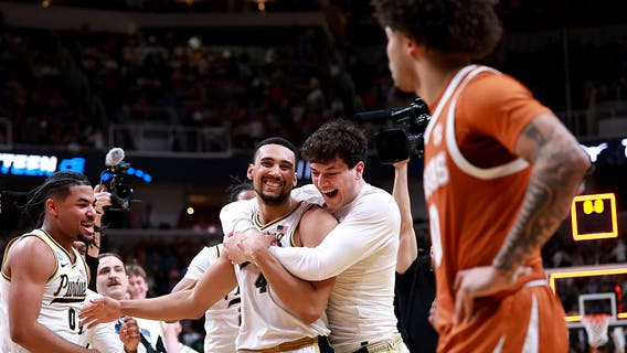 Purdue eliminates Texas Longhorns 79-77 to advance to Elite Eight