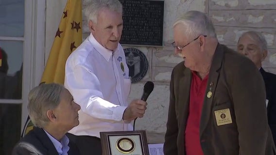 Gov. Abbott celebrates 107th birthday of American Legion Post in Austin
