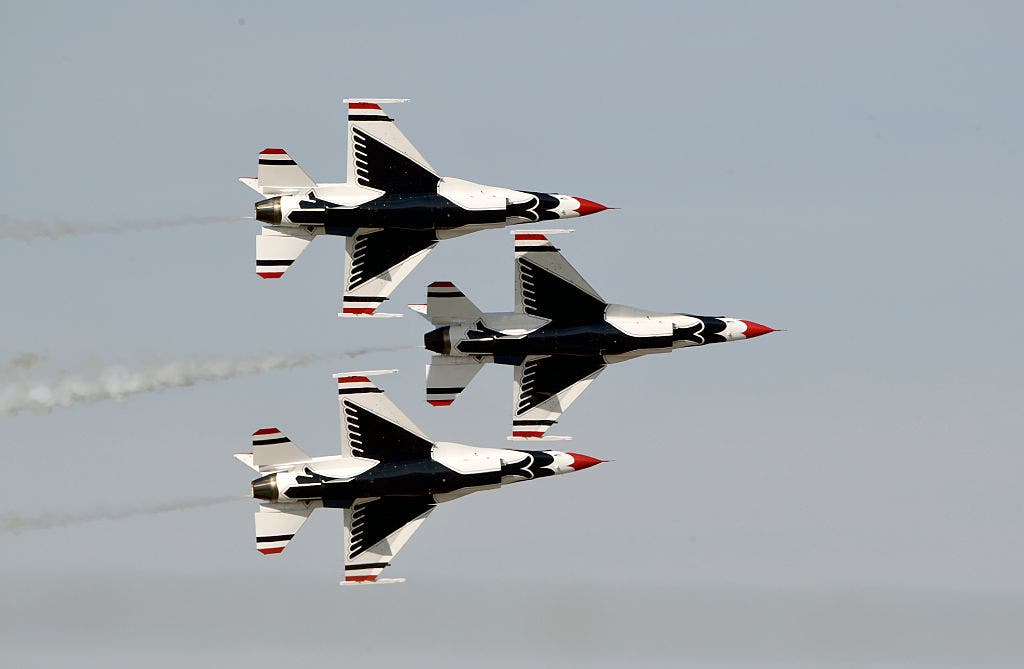 Thunderbirds take to skies for Great Texas Air Show